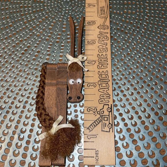 Vintage Handmade Clothespin Reindeer Christmas Ornament - Picture 5 of 7